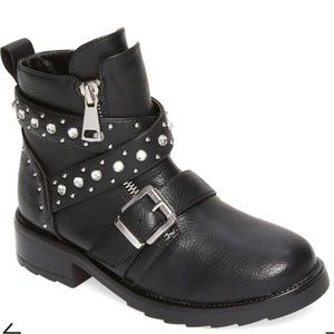 Kids' Halsi Crystal Stud Moto Boot In Black by Steve Madden size 10 brand new